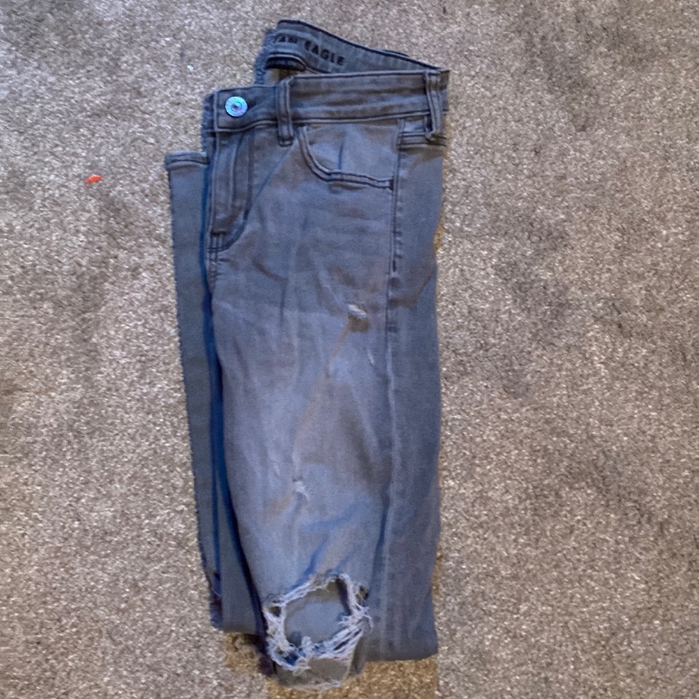 grey skinny jeans
